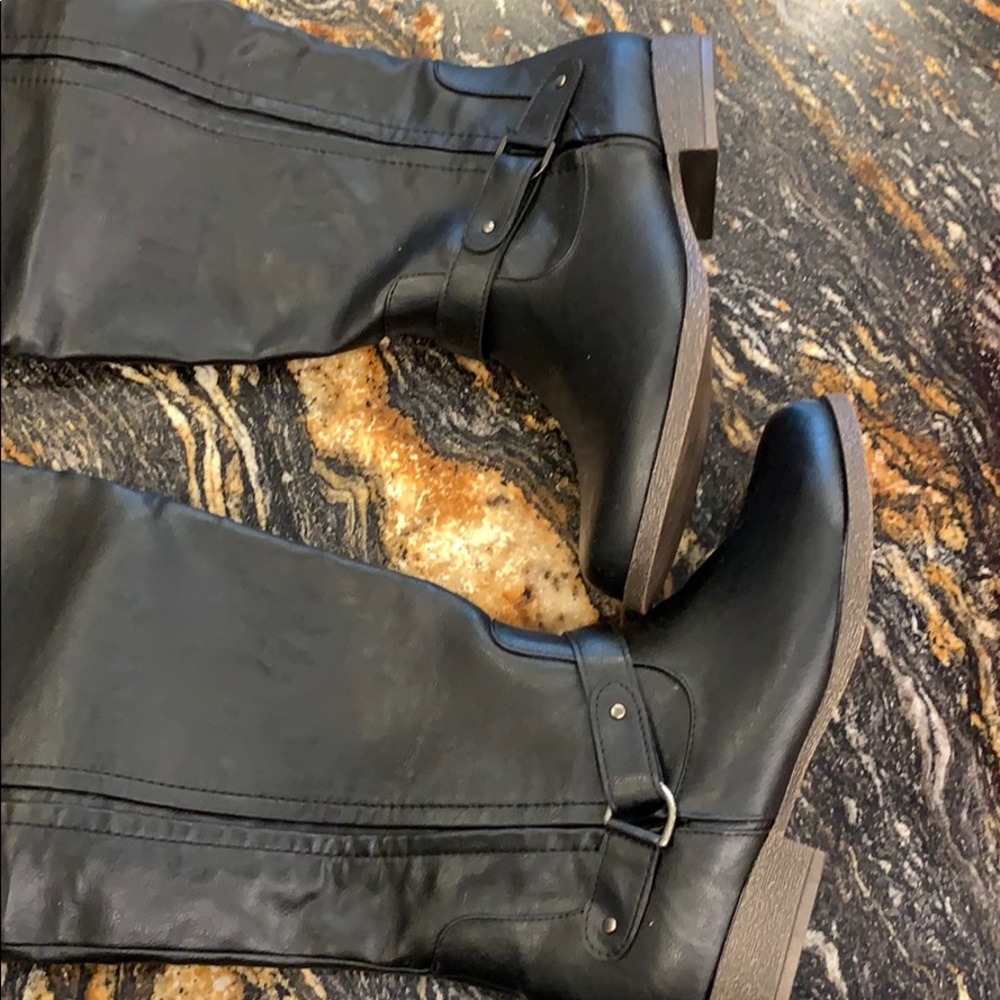 Women’s Boots. Wide Calf.